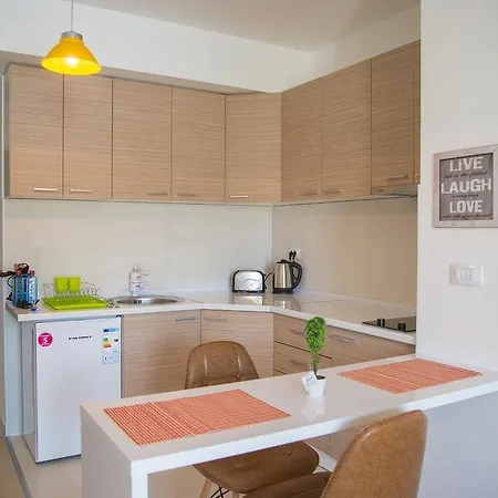 Private 5 Star In Flat Iron Üsküp